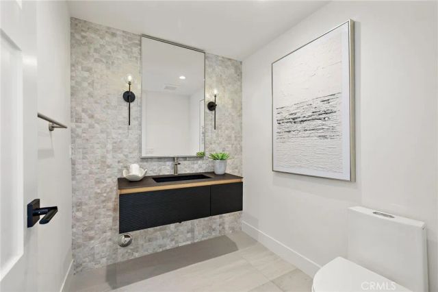 1312 Dover Drive, Newport Beach, CA 92660