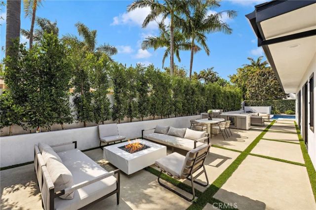 1312 Dover Drive, Newport Beach, CA 92660