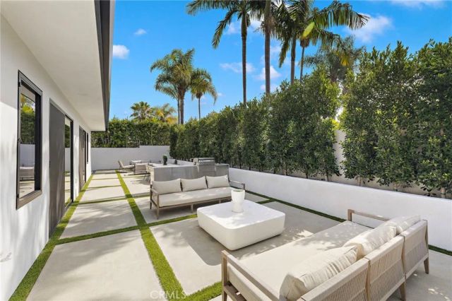 1312 Dover Drive, Newport Beach, CA 92660