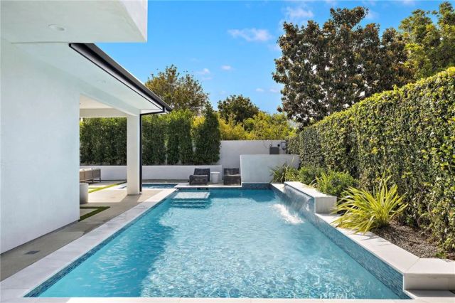 1312 Dover Drive, Newport Beach, CA 92660