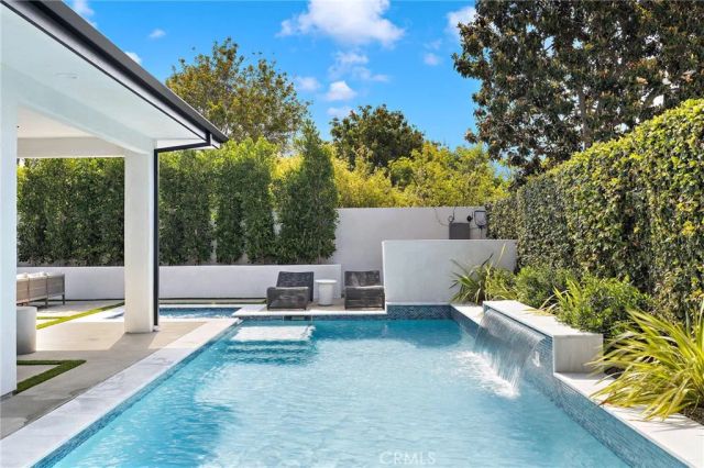 1312 Dover Drive, Newport Beach, CA 92660