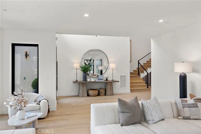 1312 Dover Drive, Newport Beach, CA 92660