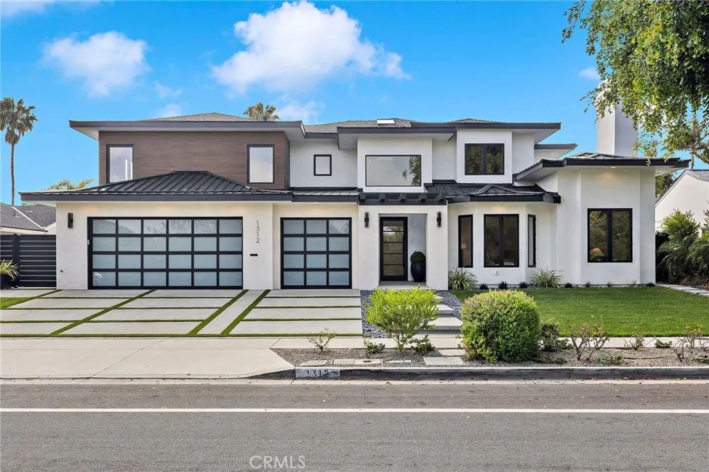 1312 Dover Drive, Newport Beach, CA 92660