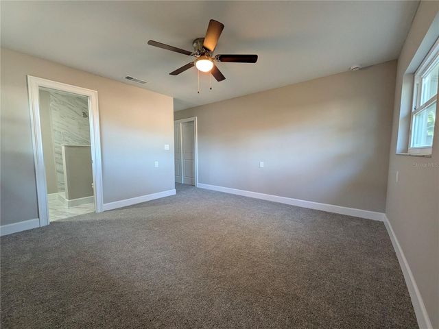 5523 VENETIAN BOULEVARD NE, St Petersburg, FL 33703