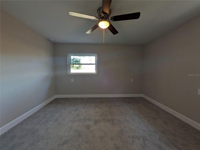 5523 VENETIAN BOULEVARD NE, St Petersburg, FL 33703