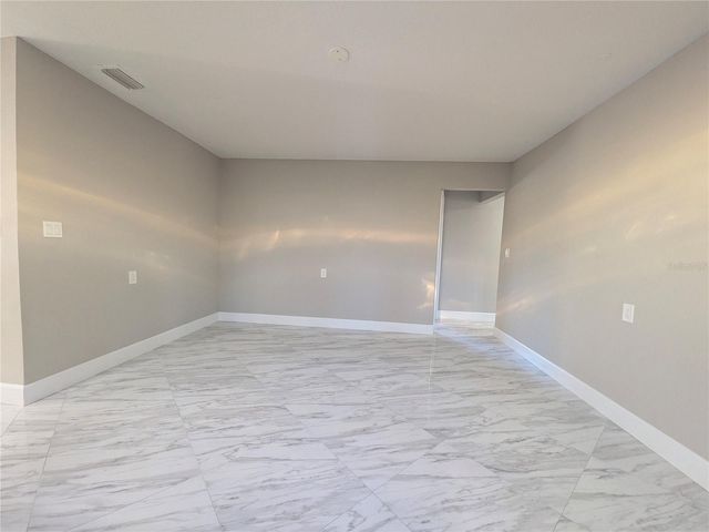 5523 VENETIAN BOULEVARD NE, St Petersburg, FL 33703