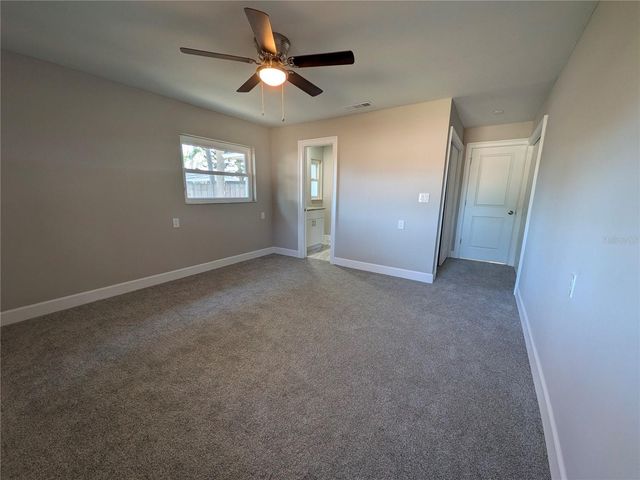 5523 VENETIAN BOULEVARD NE, St Petersburg, FL 33703