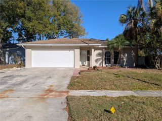 5523 VENETIAN BOULEVARD NE, St Petersburg, FL 33703
