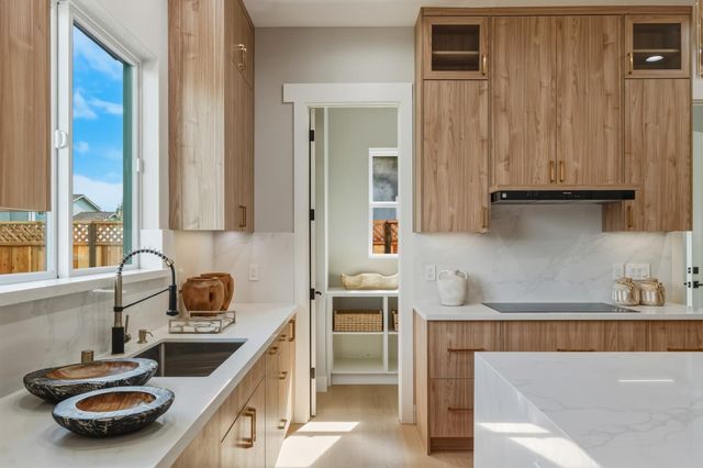 3371 Beaumont Square, Mountain View, CA 94040