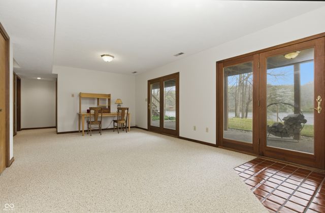 4534 Executive Drive, Spencer, IN 47460