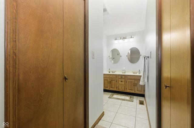 4534 Executive Drive, Spencer, IN 47460