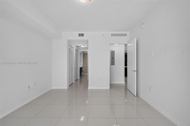 7751 NW 107th Avenue 209, Doral, FL 33178