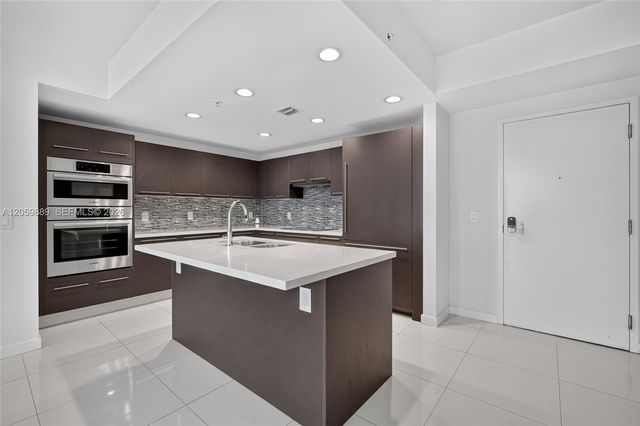 7751 NW 107th Avenue 209, Doral, FL 33178
