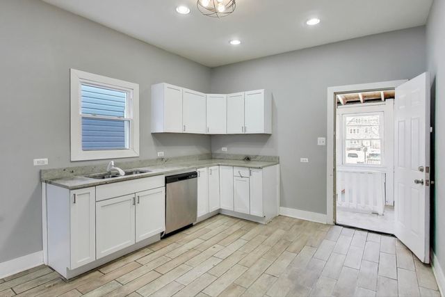 5116 S Carpenter Street, Chicago, IL 60609