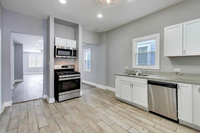 5116 S Carpenter Street, Chicago, IL 60609