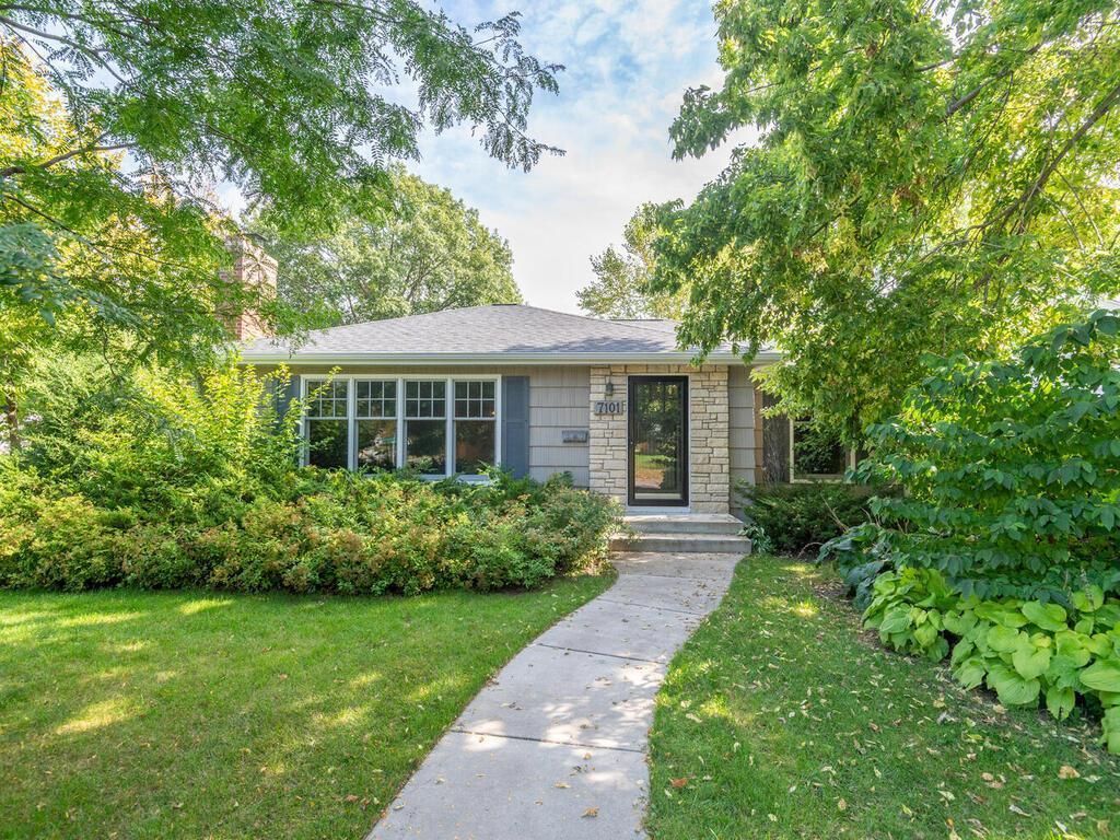 7101 Newton Avenue S, Richfield, MN 55423
