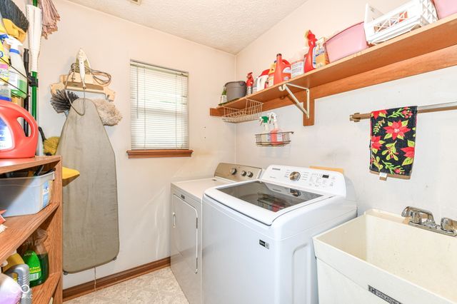 9123 Tansel Park Court, Indianapolis, IN 46234