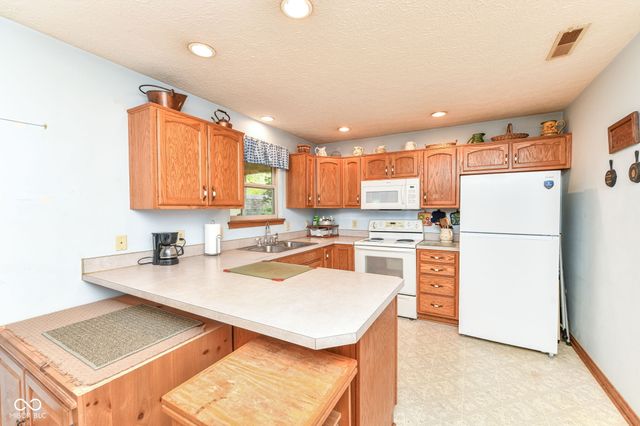 9123 Tansel Park Court, Indianapolis, IN 46234