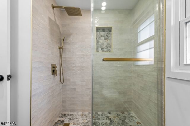 124 Dunbar Ave, Woodbridge Twp., NJ 08863