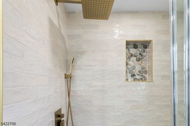 124 Dunbar Ave, Woodbridge Twp., NJ 08863