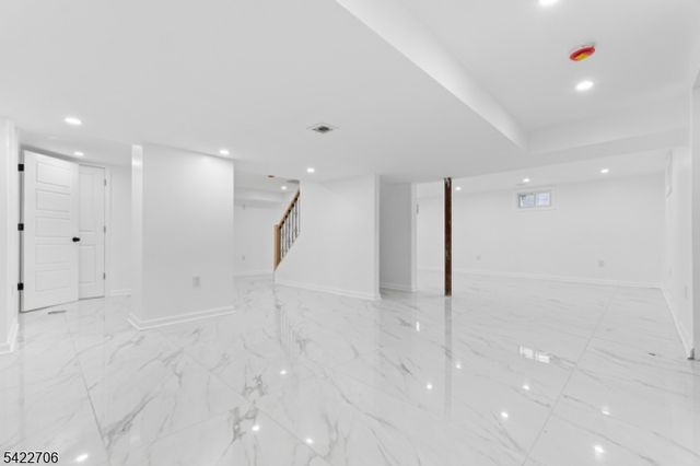 124 Dunbar Ave, Woodbridge Twp., NJ 08863