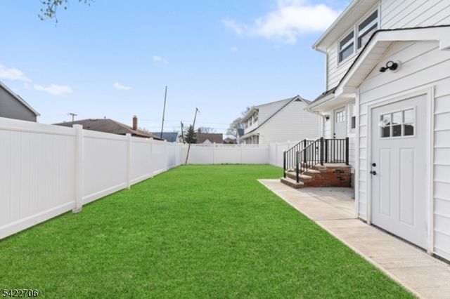 124 Dunbar Ave, Woodbridge Twp., NJ 08863