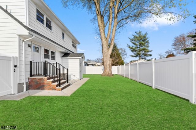 124 Dunbar Ave, Woodbridge Twp., NJ 08863