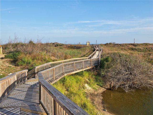 800 Sandcastle Dr 129, Port Aransas, TX 78373