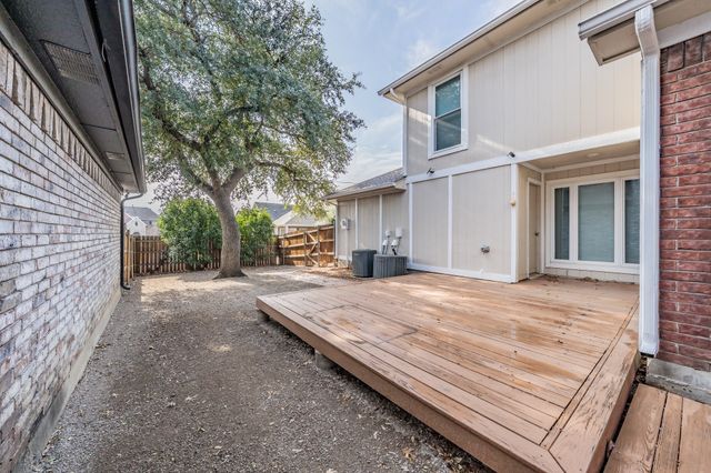 1004 Alameda Drive, Carrollton, TX 75007