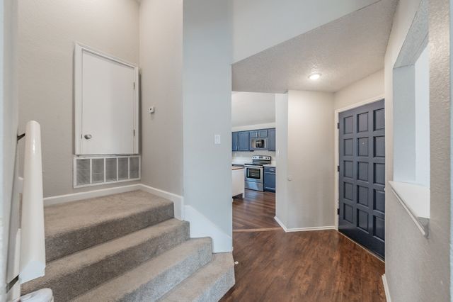 1004 Alameda Drive, Carrollton, TX 75007