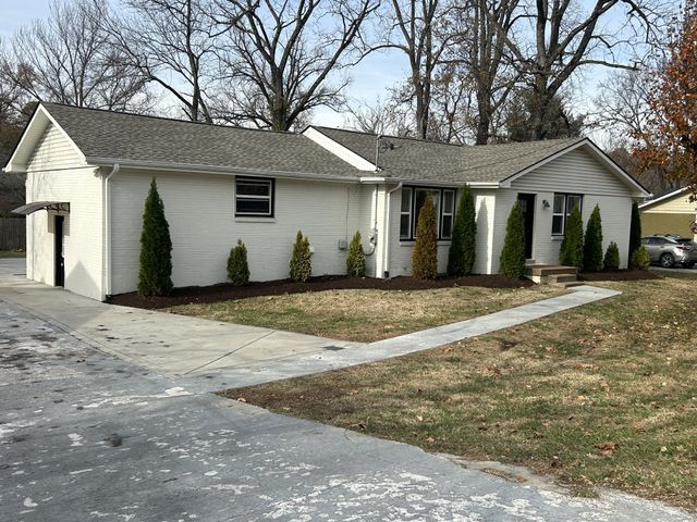 5049 Edmondson Pike, Nashville, TN 37211