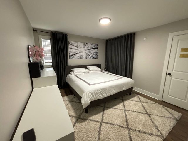 5049 Edmondson Pike, Nashville, TN 37211