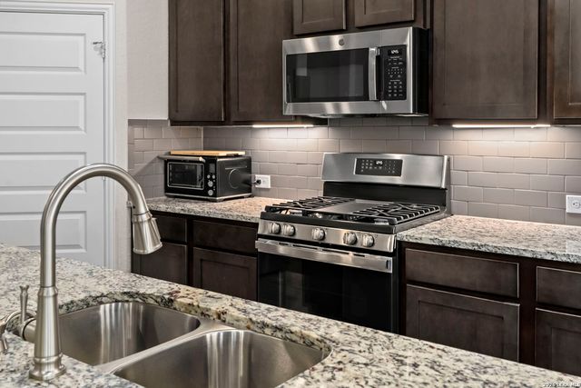 8627 Carmel Rose, Boerne, TX 78015