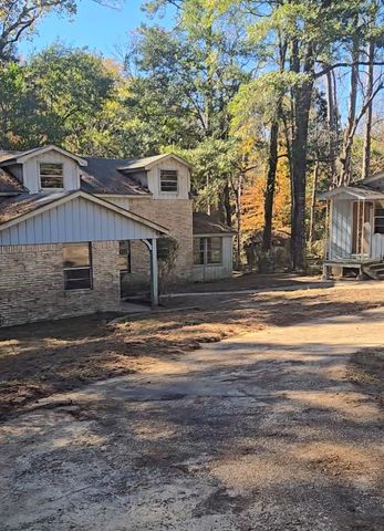 168 Stacy Springs Circle, Livingston, TX 77351