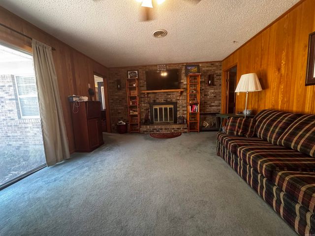 1430 Chestnut, Forrest City, AR 72335