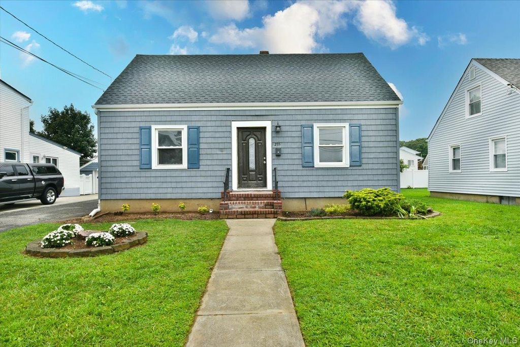 235 Madison Avenue, Oceanside, NY 11572 — exterior