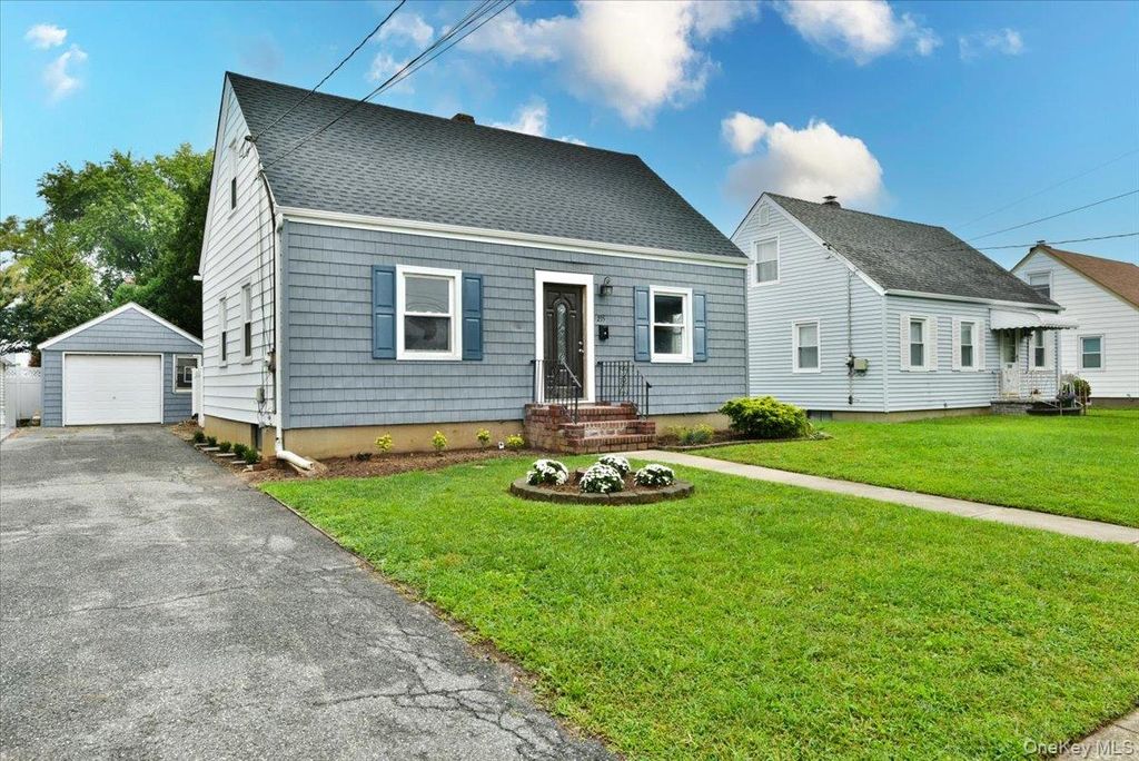 235 Madison Avenue, Oceanside, NY 11572 — photo 3