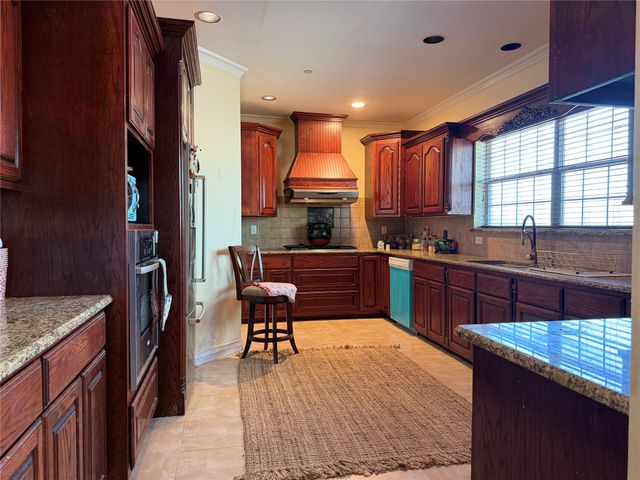 5036 Garden Drive, Hutchins, TX 75172