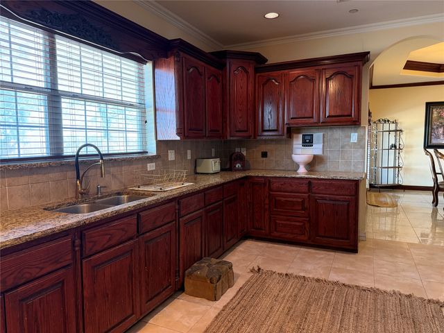 5036 Garden Drive, Hutchins, TX 75172