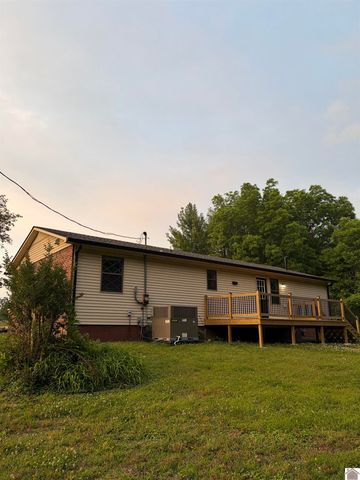 41 Candlelite Dr., Almo, KY 42020