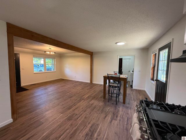 41 Candlelite Dr., Almo, KY 42020