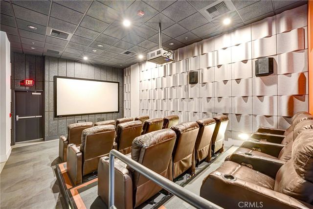 645 W 9th Street 314, Los Angeles, CA 90015