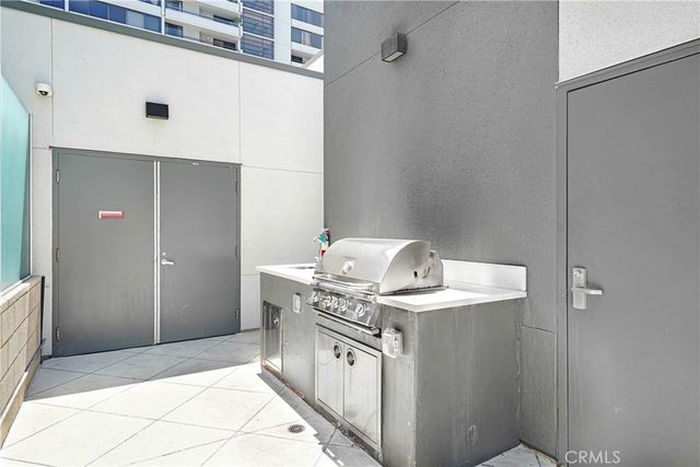 645 W 9th Street 314, Los Angeles, CA 90015