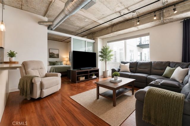 645 W 9th Street 314, Los Angeles, CA 90015