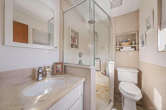 4 W Prospect Street, Selden, NY 11784