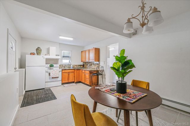 4 W Prospect Street, Selden, NY 11784