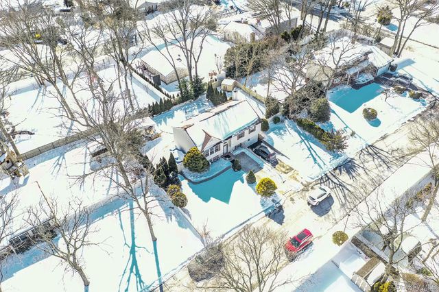 4 W Prospect Street, Selden, NY 11784