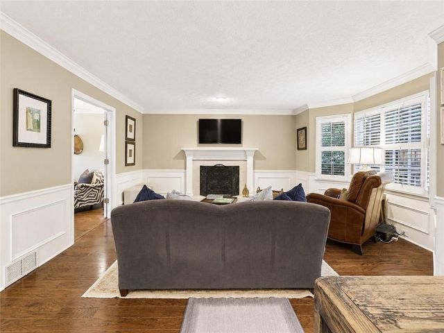 4648 Glenforest Drive NE, Roswell, GA 30075