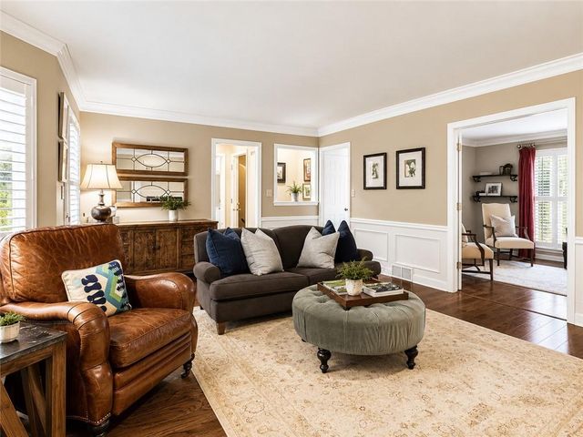 4648 Glenforest Drive NE, Roswell, GA 30075