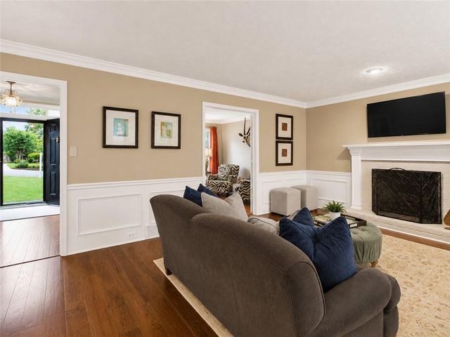 4648 Glenforest Drive NE, Roswell, GA 30075